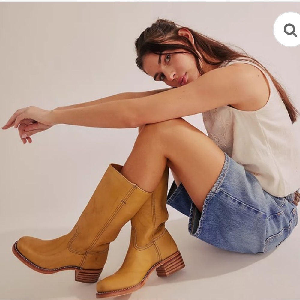 NWT Frye Camryn Tall Pull on Boots in Banana 🍌, Size 10 fits more like 9